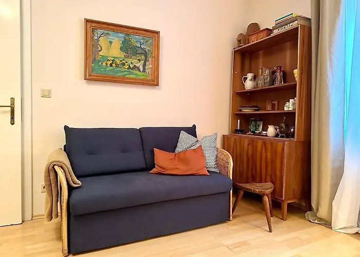 Near Rathausplatz Апартаменты Вена