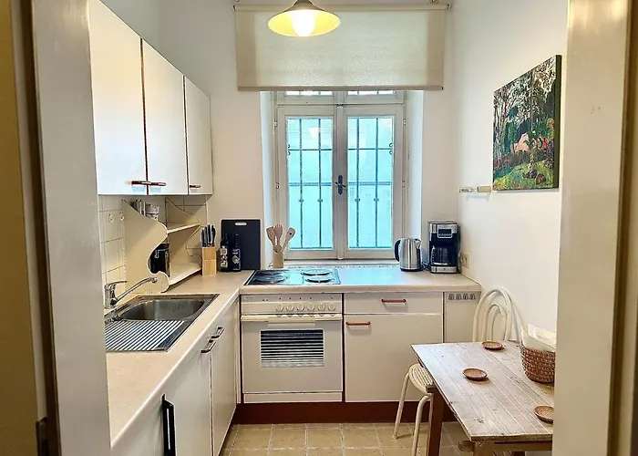 Апартаменты Near Rathausplatz *